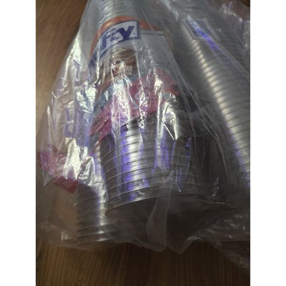 Hefty Party Perfect Clear Plastic Cups, 18 Ounce, 140 Count - Picture 3 of 4